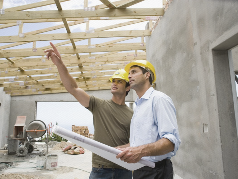 ¿QUÉ DIFERENCIA HAY ENTRE APAREJADOR Y ARQUITECTO?